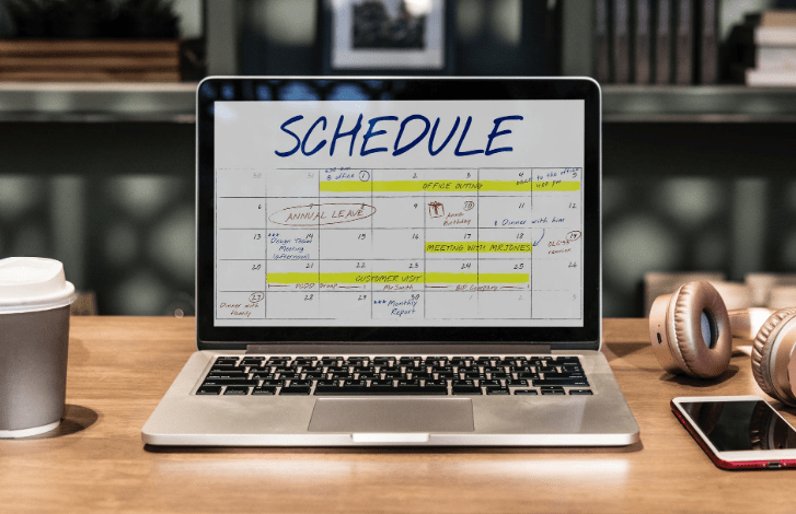 schedule arrangement on a laptop